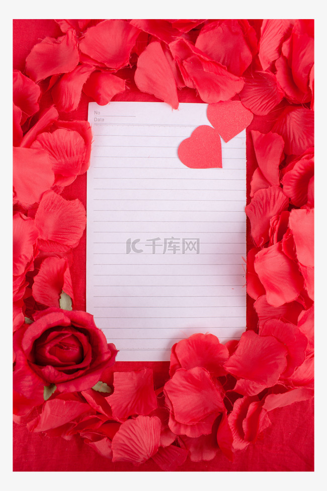 玫瑰花瓣里一张信纸
