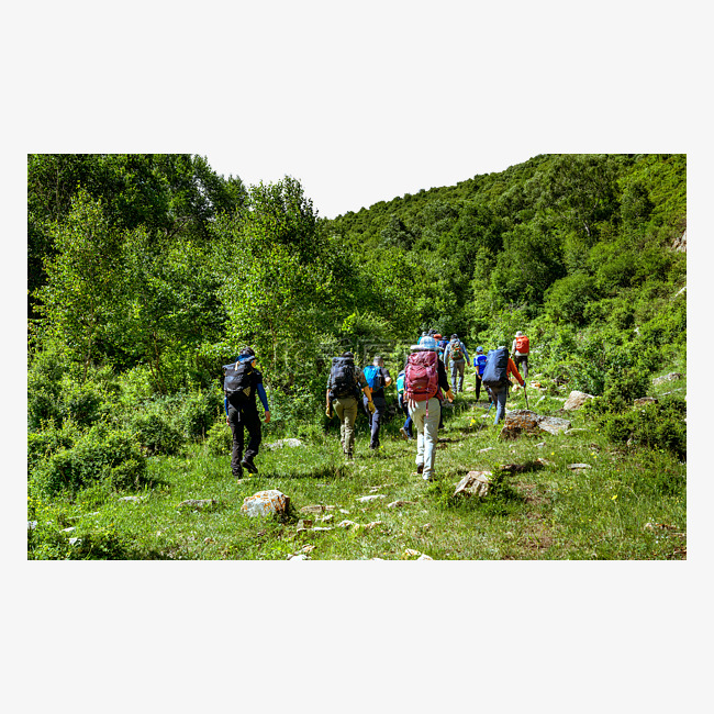 大青山爬山运动