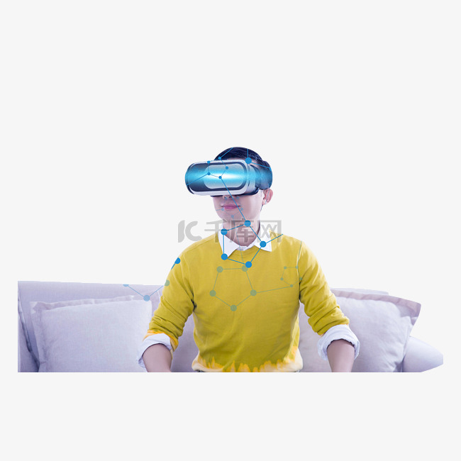 男子戴VR虚拟眼镜体验人物