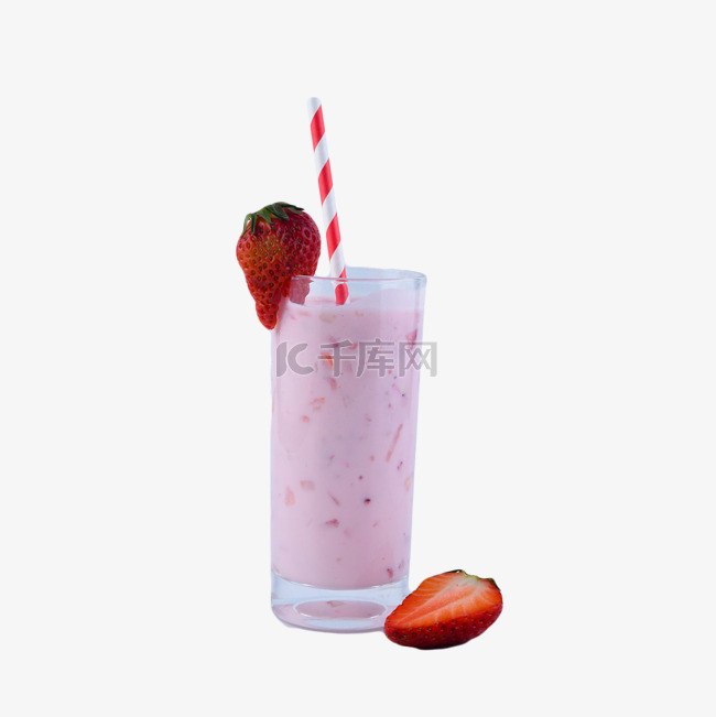 摄影图新鲜草莓牛奶