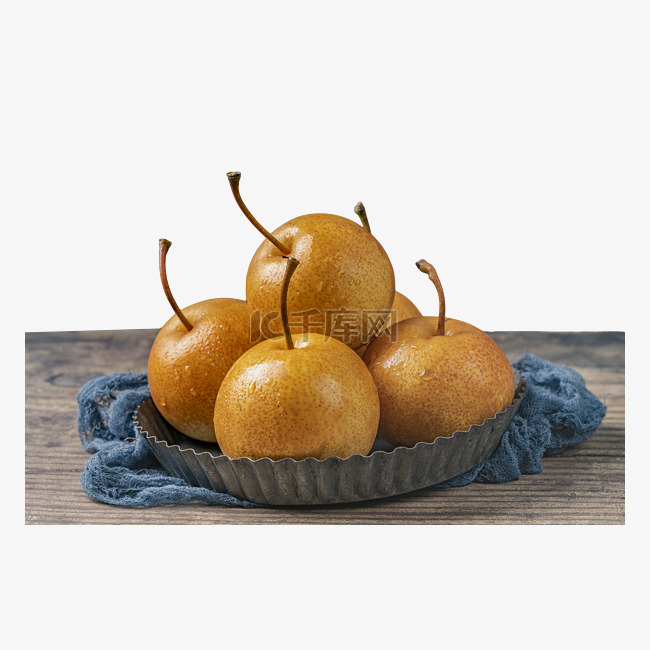 桌子上的水果梨子秋月梨