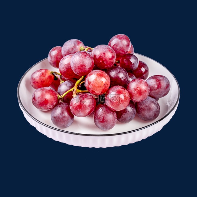 夏季水果食材盘子里的葡萄
