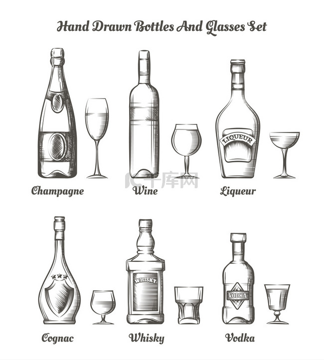 不同酒精瓶和眼镜