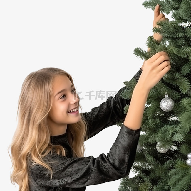 装饰圣诞树的美丽少女