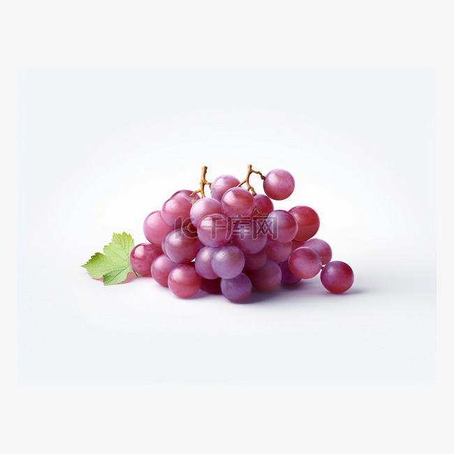 新鲜的红葡萄平躺在白色上隔离
