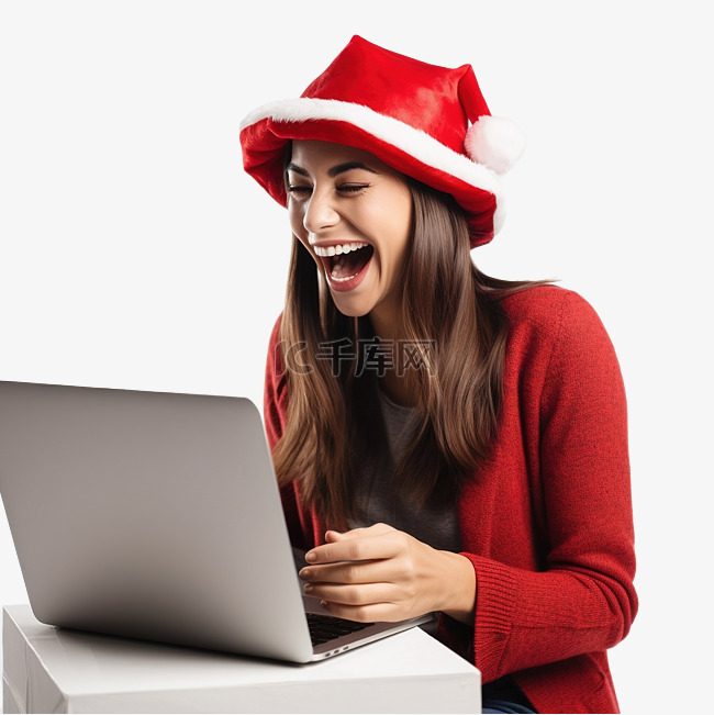 圣诞节时，黑发微笑着用笔记本电