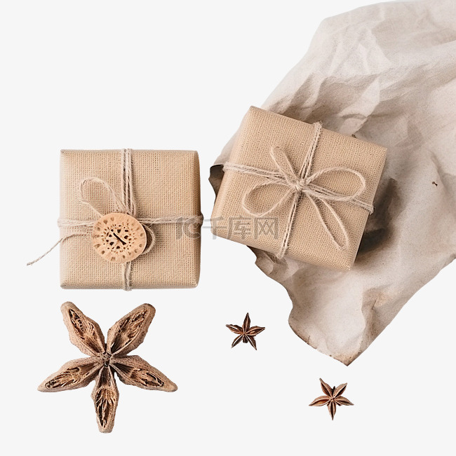 天然材料的工艺礼品盒和节日圣诞