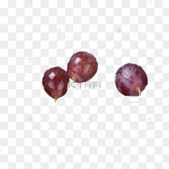 三个清甜可口的葡萄粒