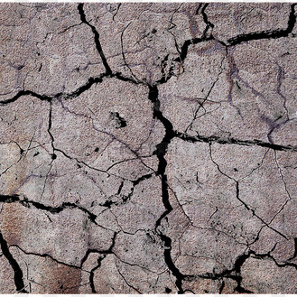缺水地面地裂