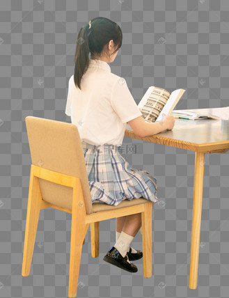 女学生端正坐着看书