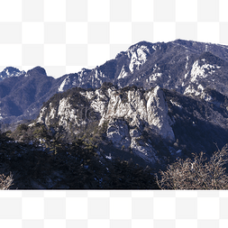 陡峭大山图片_绵延起伏陡峭的大山