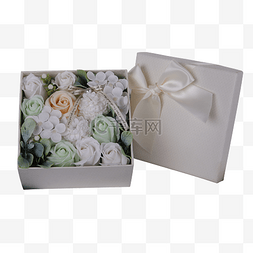 鲜花礼物盒图片_蝴蝶结方盒子礼物盒花朵