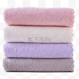 挂在杆上的毛巾图片_紫色白色粉色灰色毛巾