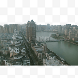 宏伟的城市图片_小湖的四周围绕着高楼大厦