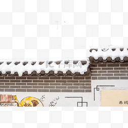 落雪的屋顶图片_冬日落雪的屋檐