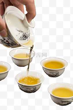 茶杯中国图片_手拿着茶杯倒茶