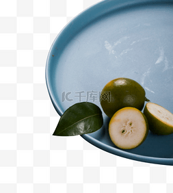 绿色新鲜水果图片_盘子里的水果新鲜水果