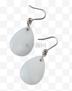 矿物玉石图片_实物摄影图一对白玉水滴形状耳环