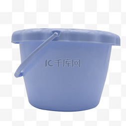 蓝色水桶图片_蓝色水桶