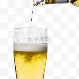 黄色的啤酒图片_凉爽的啤酒