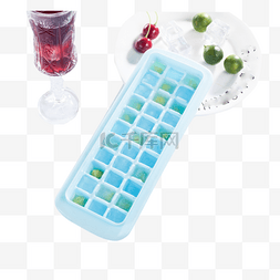 天蓝色水果图片_红酒杯天蓝色冰盒各种水果