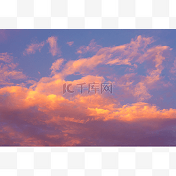 唯美天空背景素材图片_夏日傍晚夕阳云朵背景