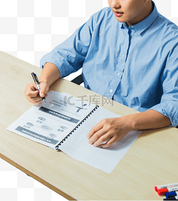 签字写字图片_商务职场办公白领写字签字填表格
