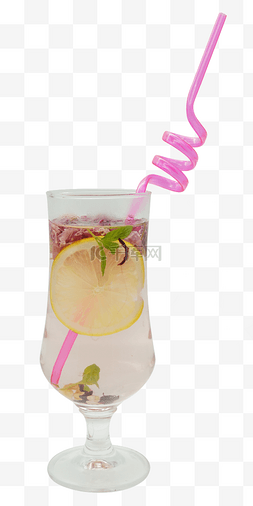 玻璃杯柠檬水