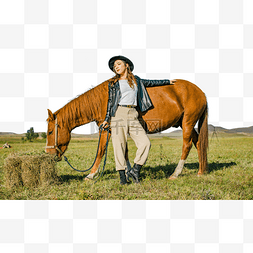 自驾旅游草原图片_草原上牵着马的美女