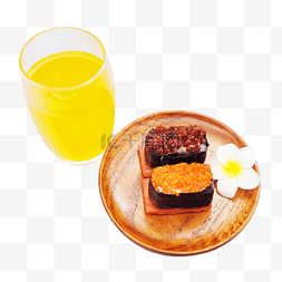 寿司美食和橙汁