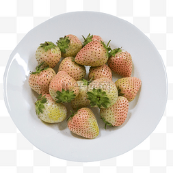 草莓盘子图片_一盘新鲜的牛奶草莓