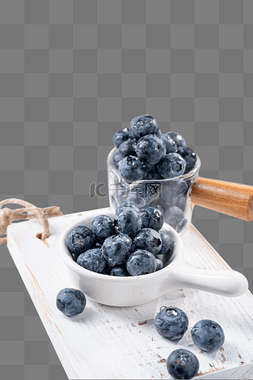 堆叠圆形图片_简约清新水果蓝莓散落