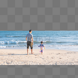 赶海图片_爸爸和女儿沙滩奔跑