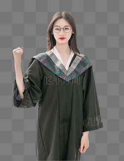 女加油图片_穿学士服加油