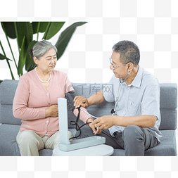 量血压人物图片_医疗养生白天两位老人医院量血压