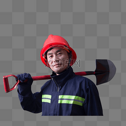 救火的消防员图片_拿铁锹的消防员