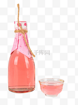 红色桃花酒酒瓶