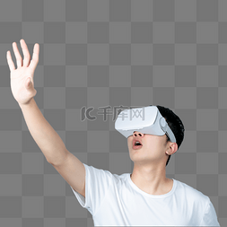 vr虚拟现实技术图片_青年男性VR虚拟现实触摸体验