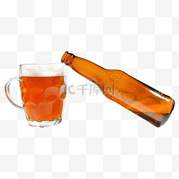 玻璃杯冰块图片_啤酒瓶玻璃杯啤酒饮料
