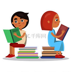 学生坐着图图片_女孩和男孩拿着打开的教科书坐在