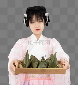 端午汉服图片_汉服女孩端粽子