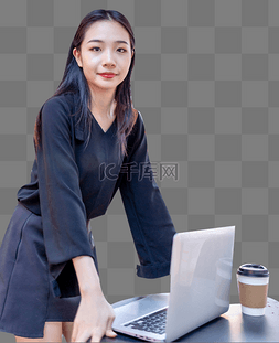 商业图片_职业女性看电脑