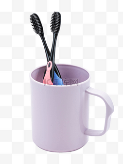 盐水漱口图片_紫色牙杯牙刷