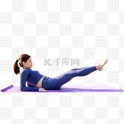 年轻运动女性瘦身在瑜伽垫上练瑜