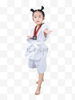 小女孩人物练跆拳道