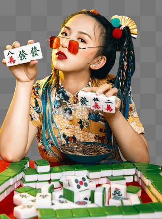 国潮脏辫美女室内打麻将