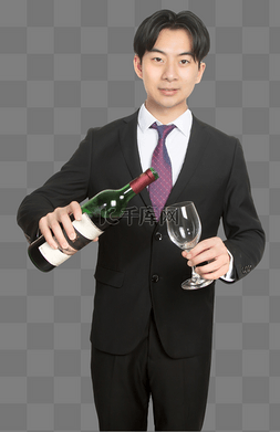 商务男倒酒品鉴红酒