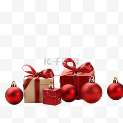 白木板上包装着小圣诞礼物和红色
