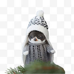 穿着鹿头针织毛衣的滑稽小企鹅站