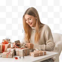女孩在平安夜包装礼物后检查礼物